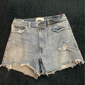 Abercrombie & Fitch Sz 4 Distressed Jean Short